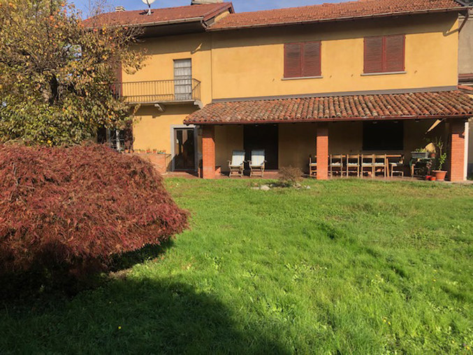 Inarzo vendesi affascinante proprietà comprensiva di più unità immobiliari