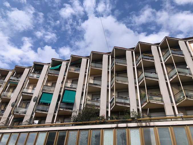 Varese ufficio piano alto, prezzo conveniente