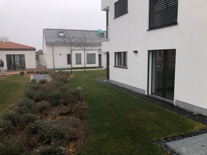 Albizzate nuovissimo bilocale al primo piano con balcone e posto auto