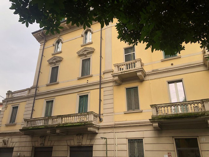 Varese centro ampio bilocale già libero!